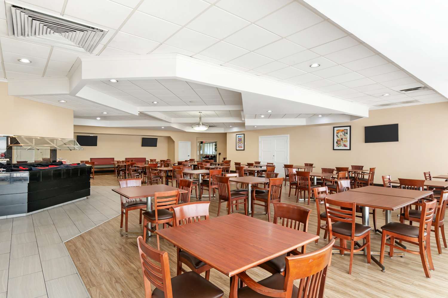restaurant cafeteria