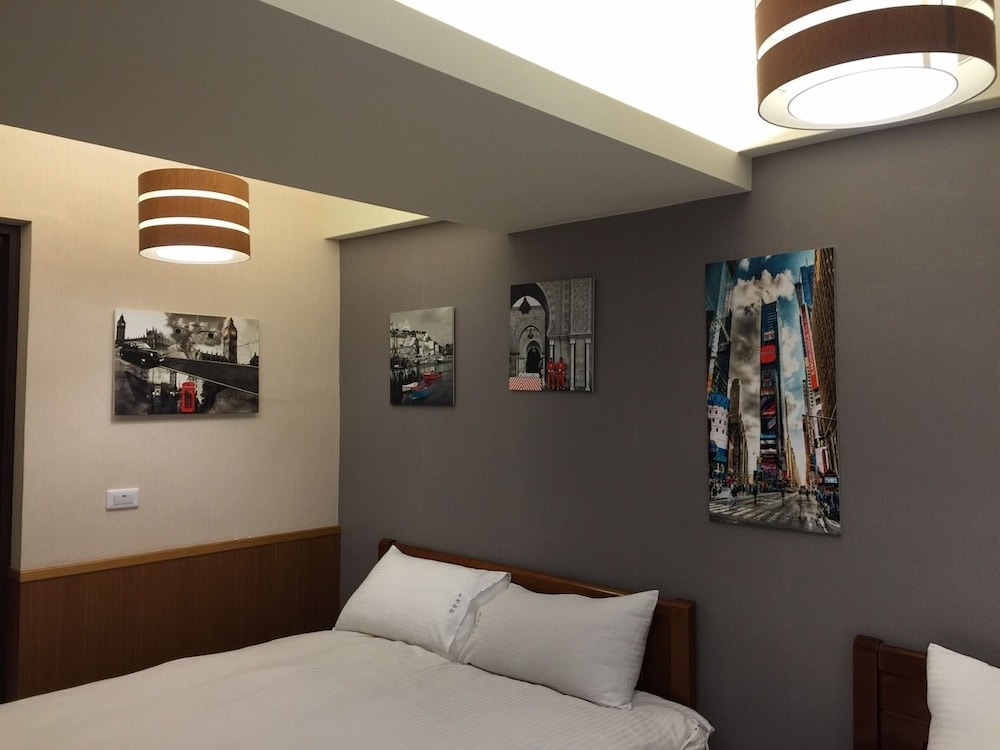 Love Fengjia Colorful Hotel 21/37