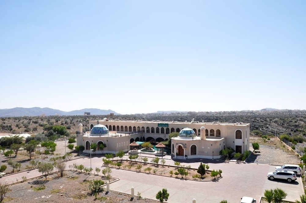 Al Jabal Al Akdhar Hotel 33/35