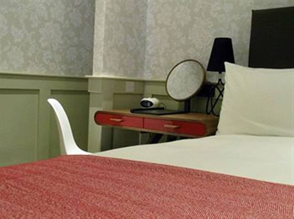 Brooks Hotel Edinburgh 25/62