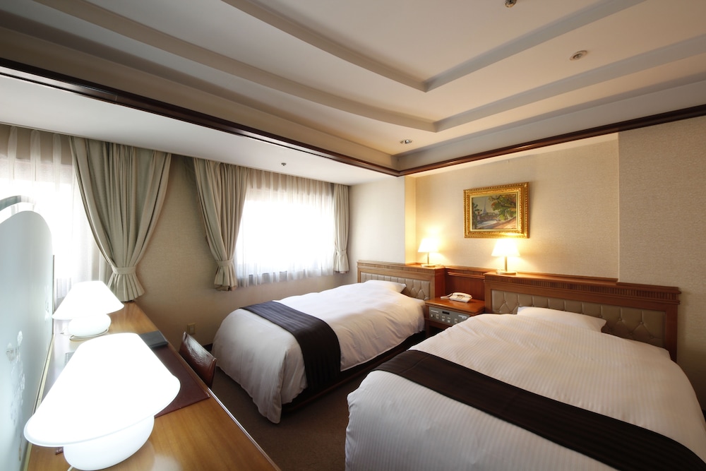 Hiroshima Garden Palace 15/41