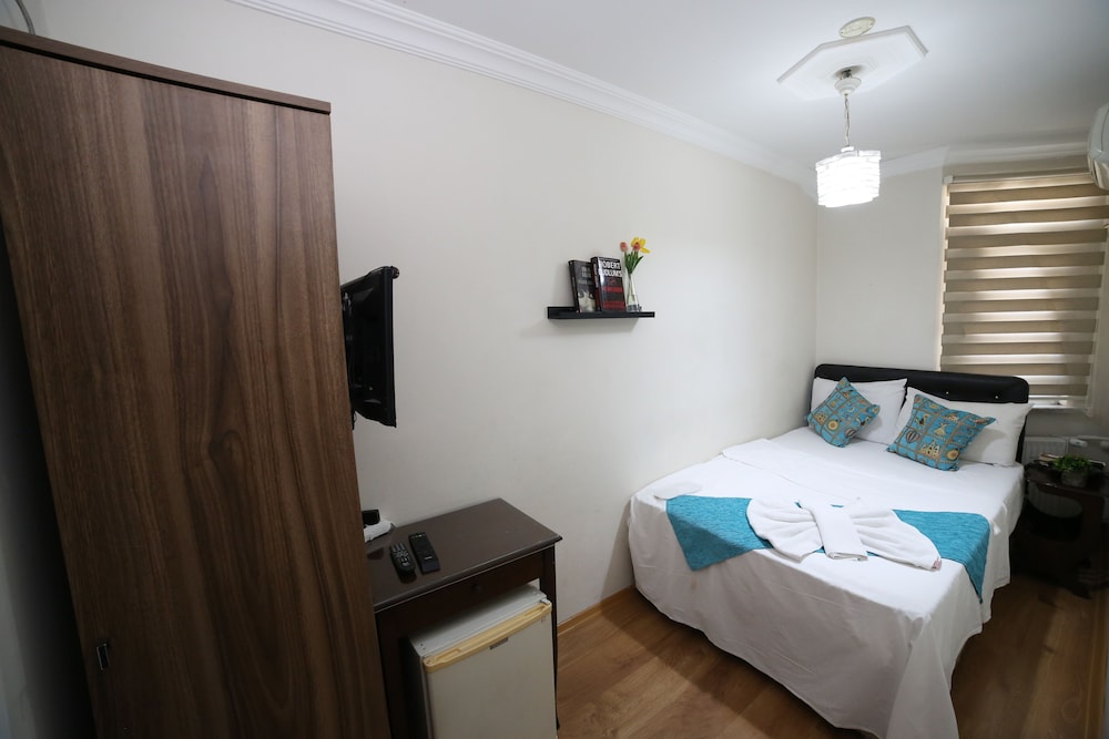 Taksim Trust Hotel (ex Ilya Pera Hotel) 22/63