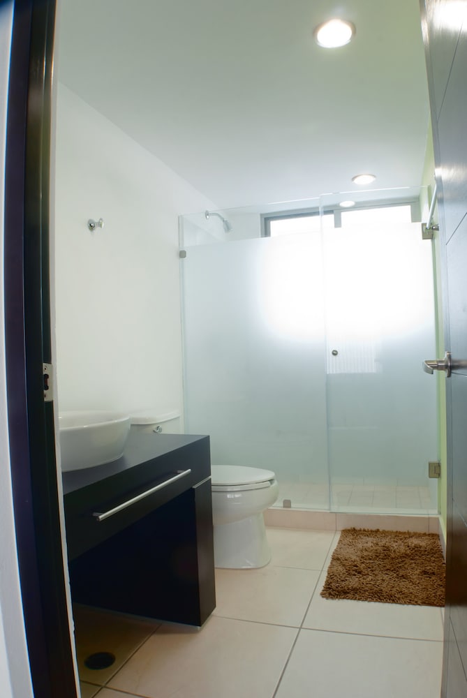Ramada by Wyndham Acapulco Hotel and Suites 61/61