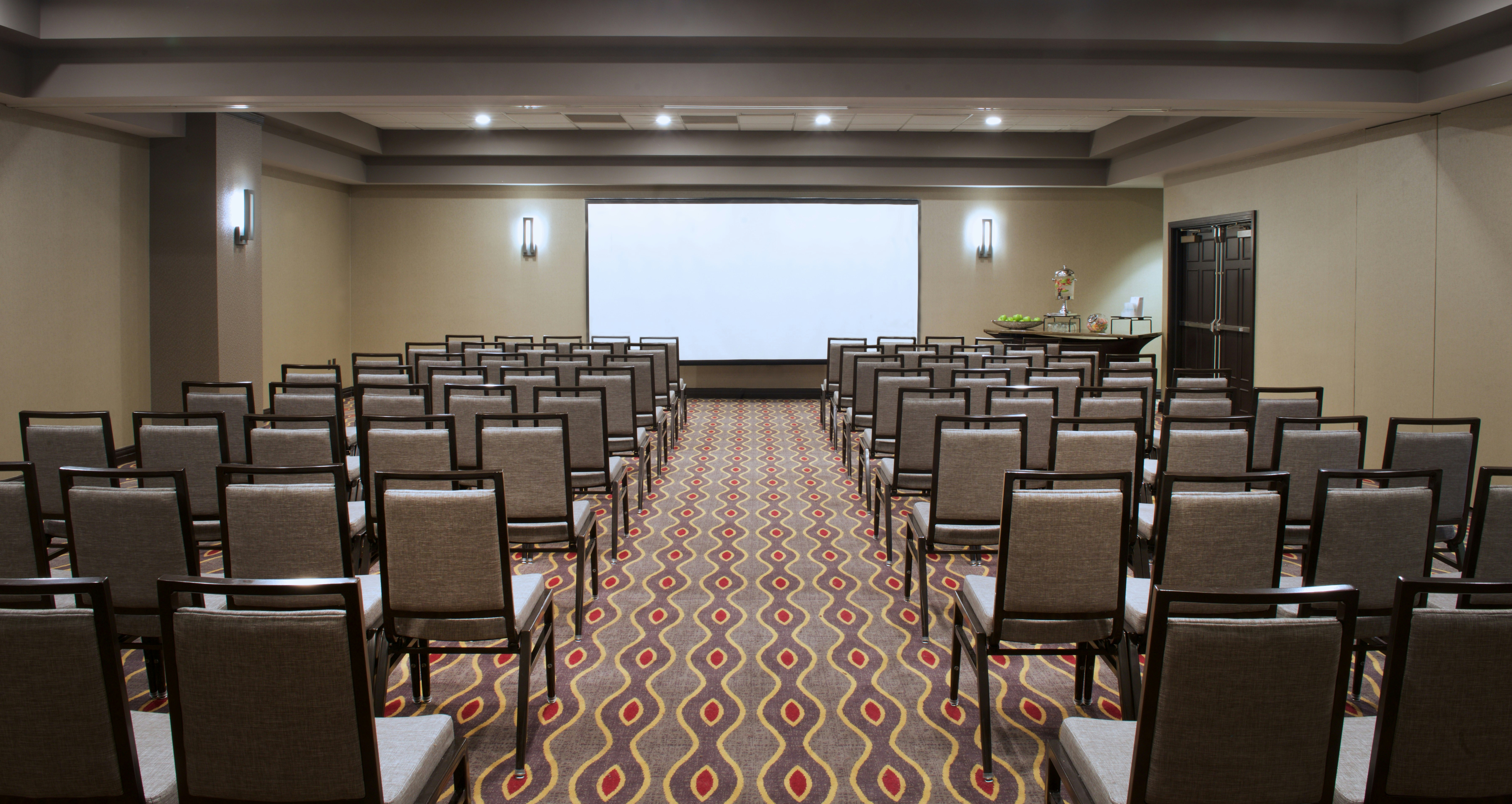 Embassy Suites Dulles Airport 56/62