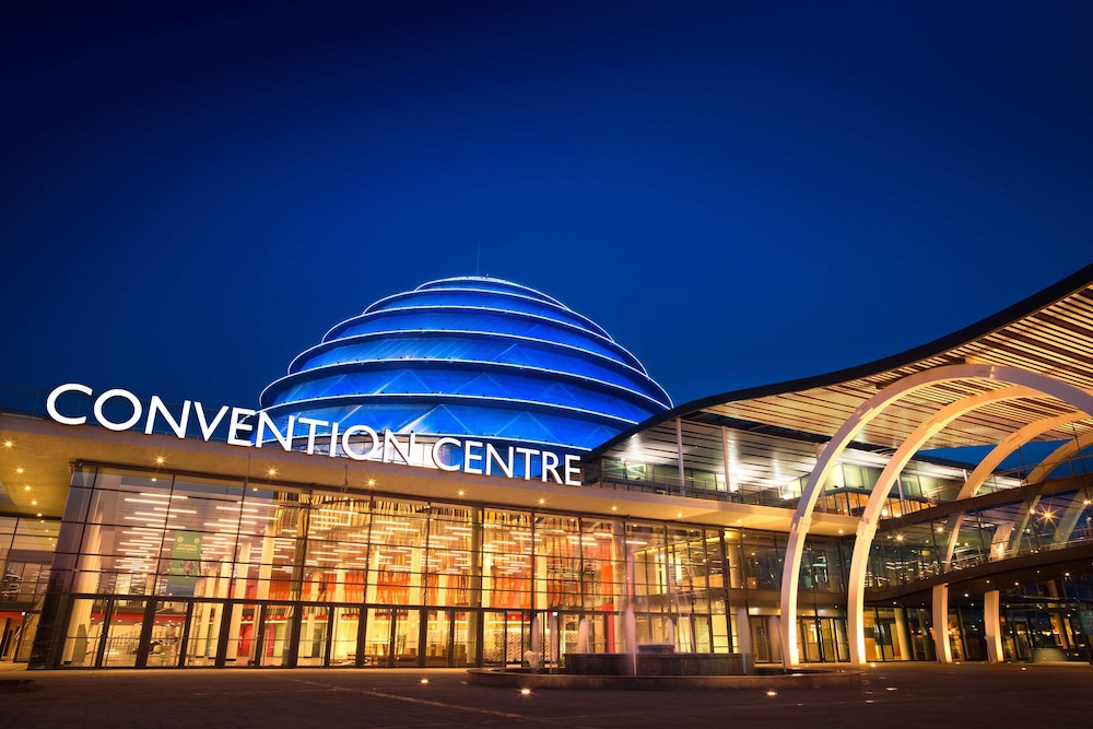 Radisson Blu Hotel And Convention Center 68/71