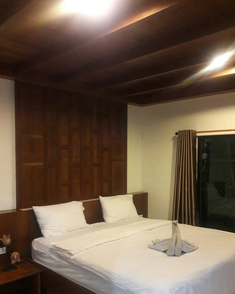 Lipe Inn 11/24
