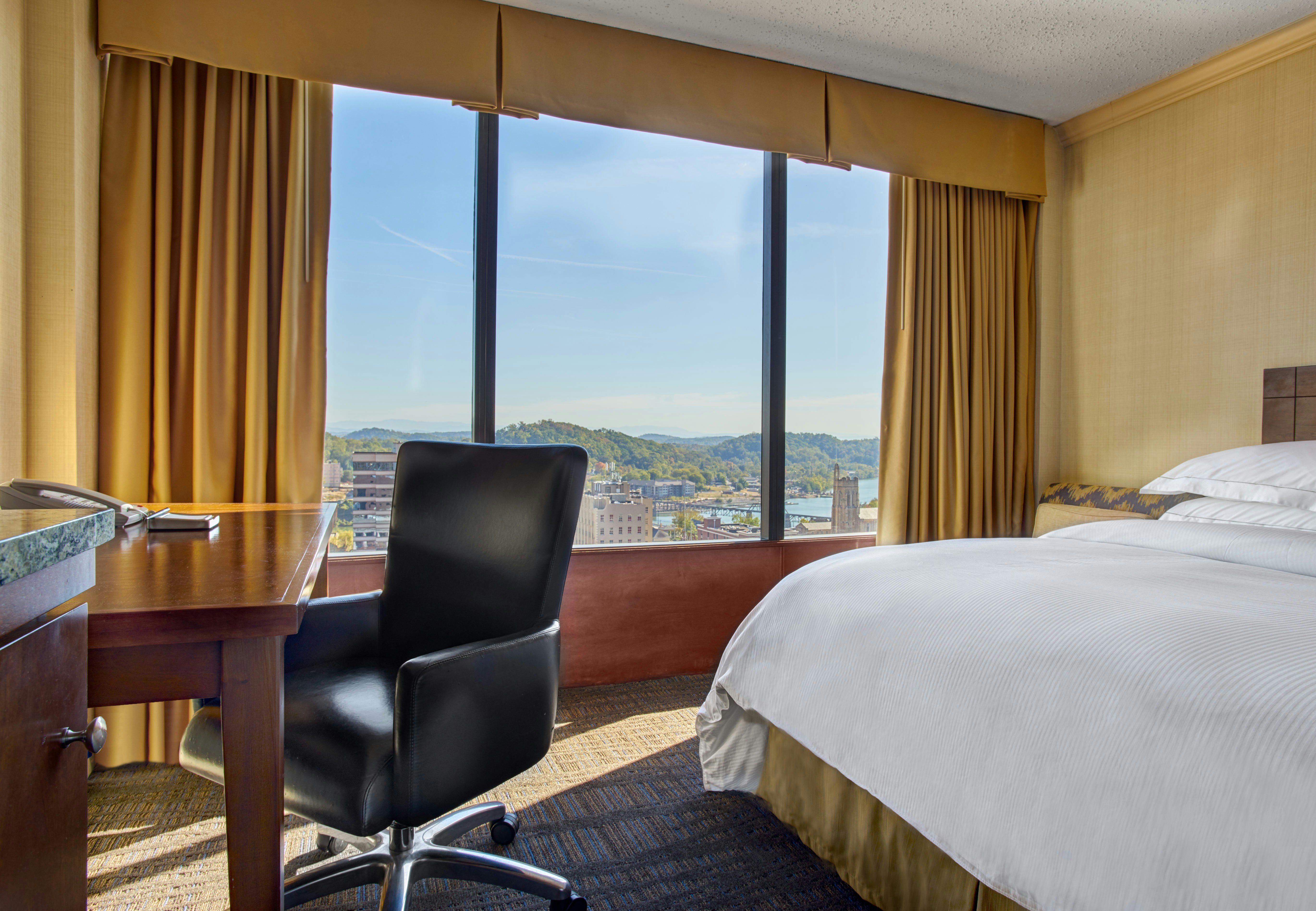HILTON KNOXVILLE 7/34