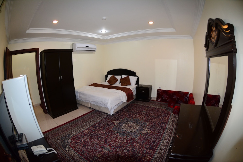 Al Eairy Furnished Apartments Dammam 3 25/40