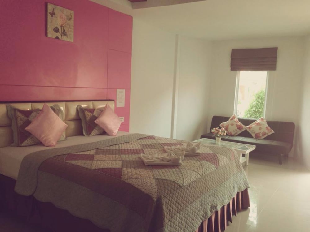 At Lamai Resort 13/28