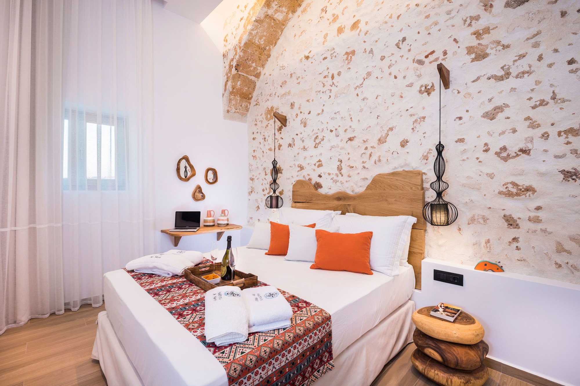 1 Bedroom, Suite, Queen Bed, No Balcony, 2 Sofa، Madonna Del Mare 2/7