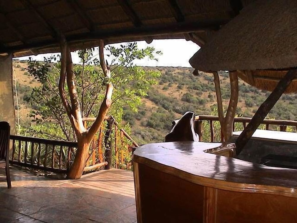 Inkwenkwezi Private Game Reserve 15/50