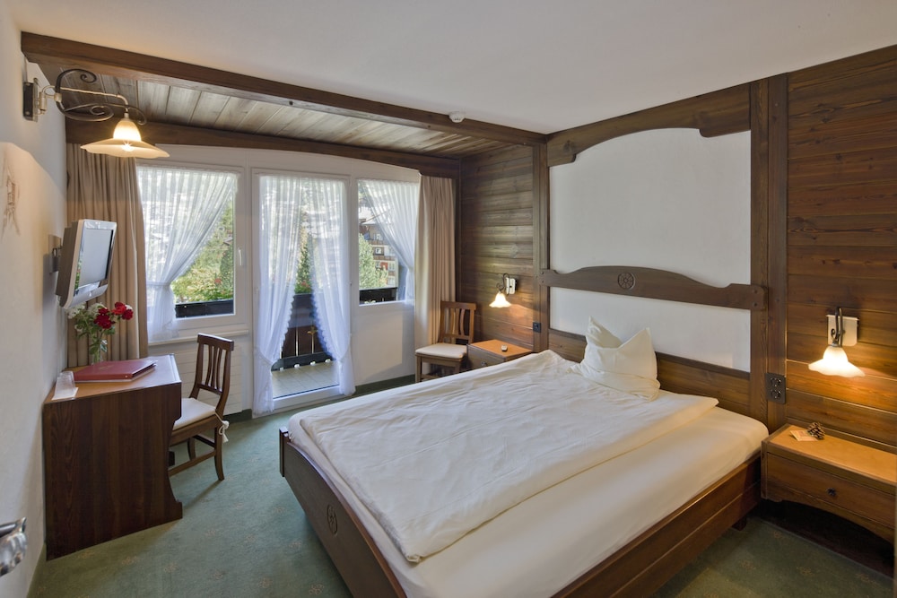 Hotel Antika 16/63