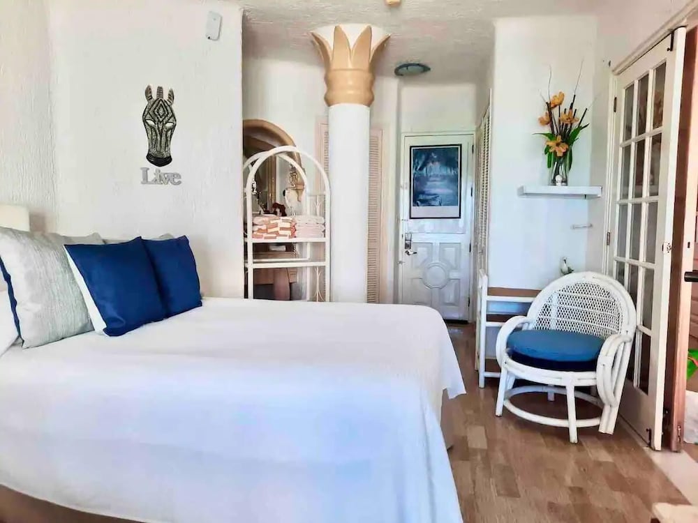 Cancun Plaza Condo 16/49
