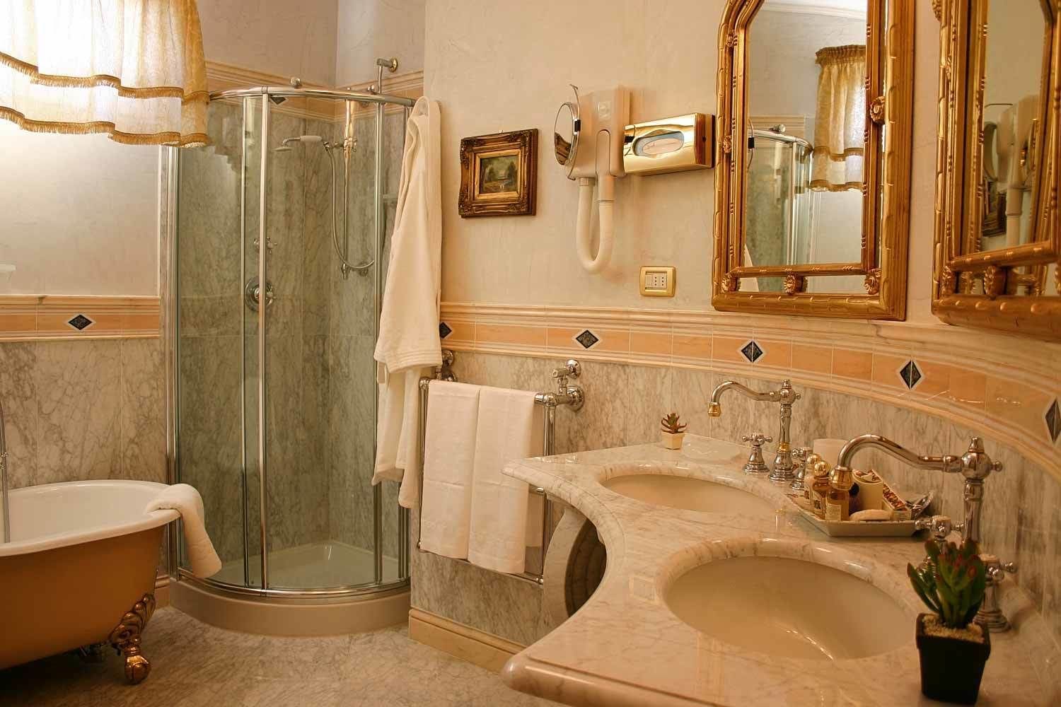 جناح بسرير مزدوج