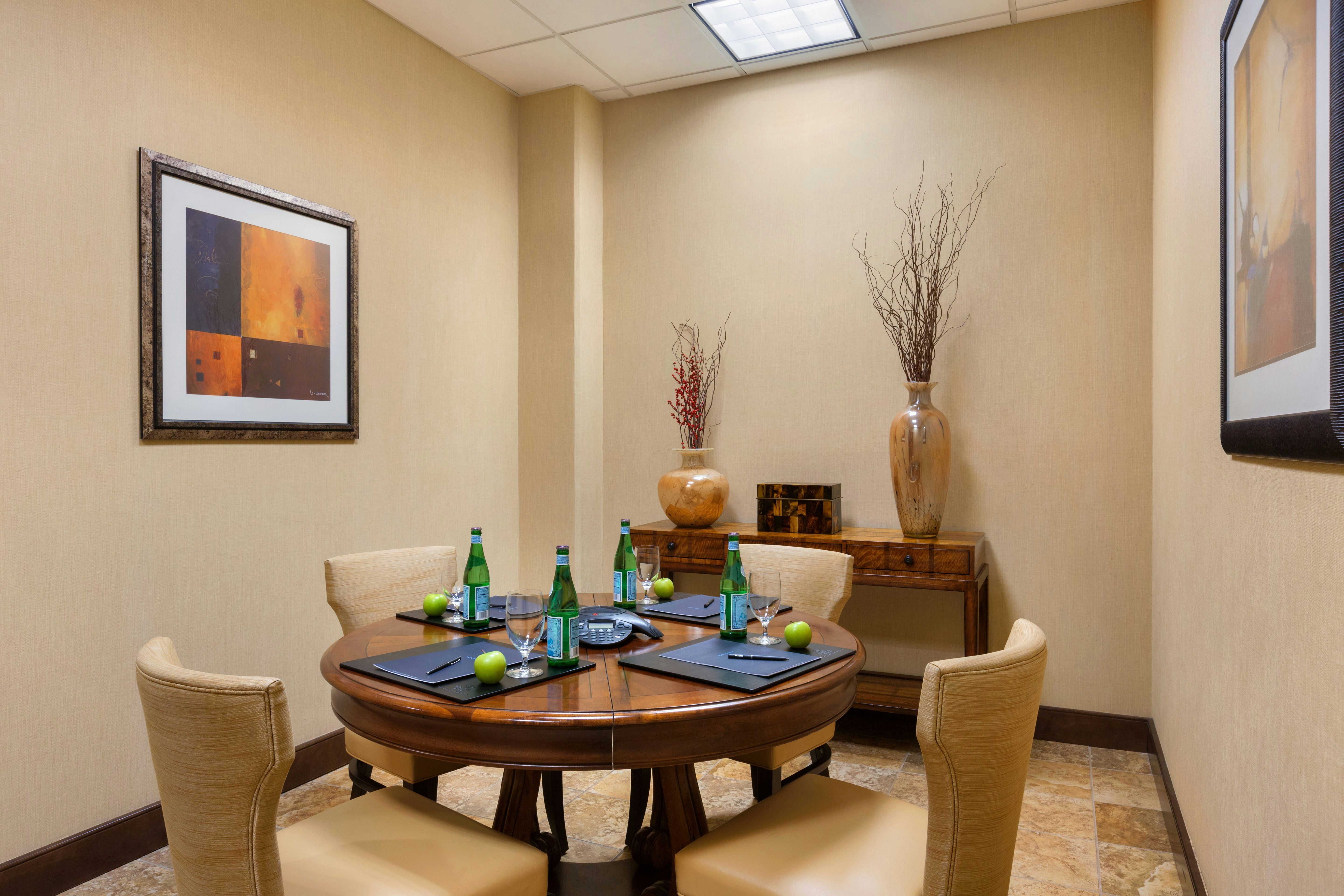Hilton Phoenix Chandler 32/82