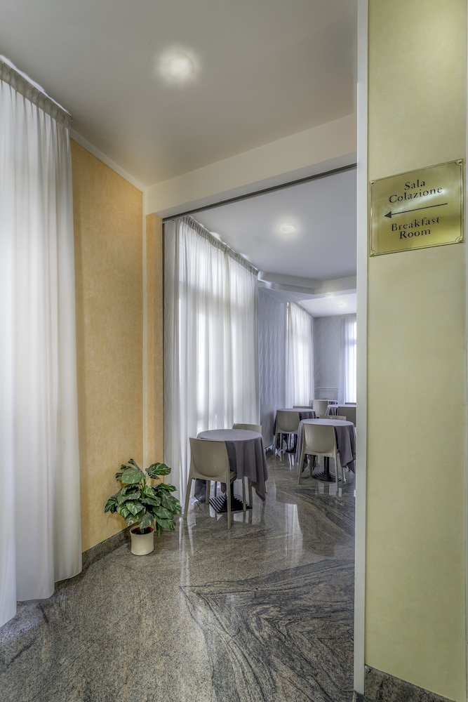 Hotel Donatello 2/53