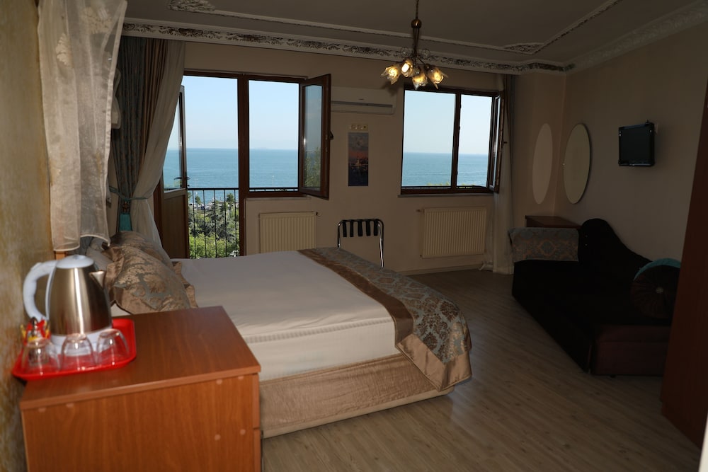 Sea House Suites 21/50