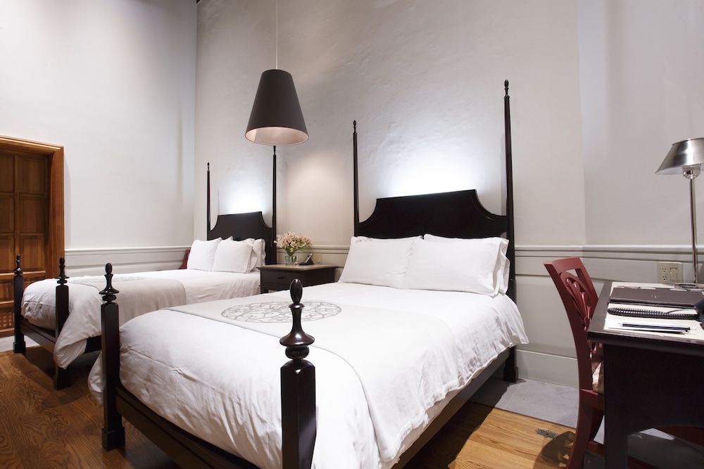 CASA GRANDE HOTEL BOUTIQUE 26/67