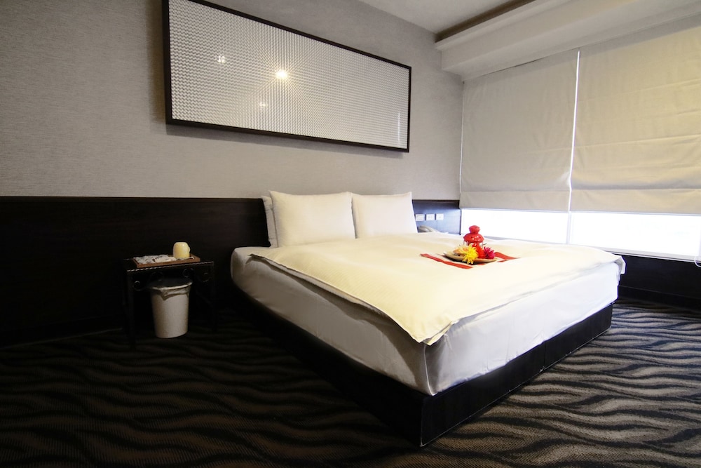 Hotel 6 - Ximen 8/29