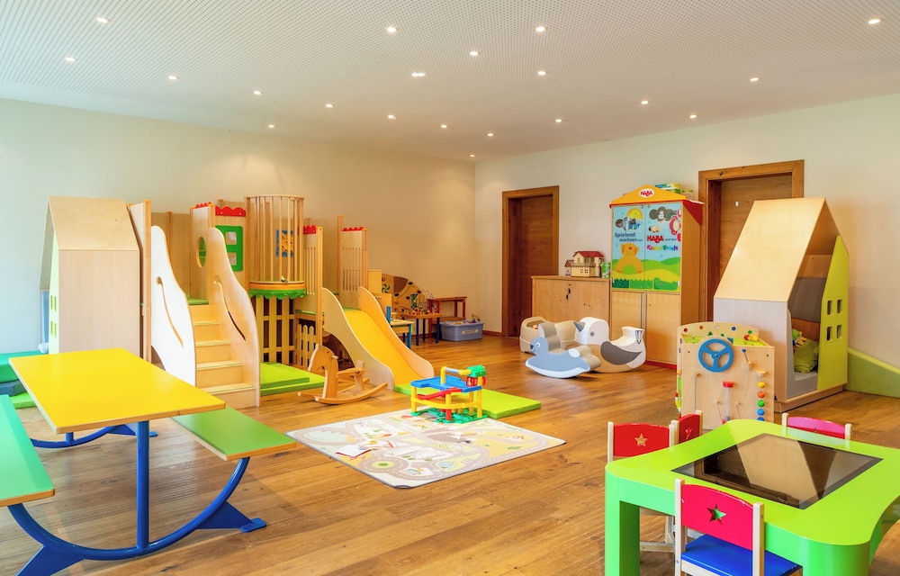 Family Wellnesshotel Tirolerhof 43/50