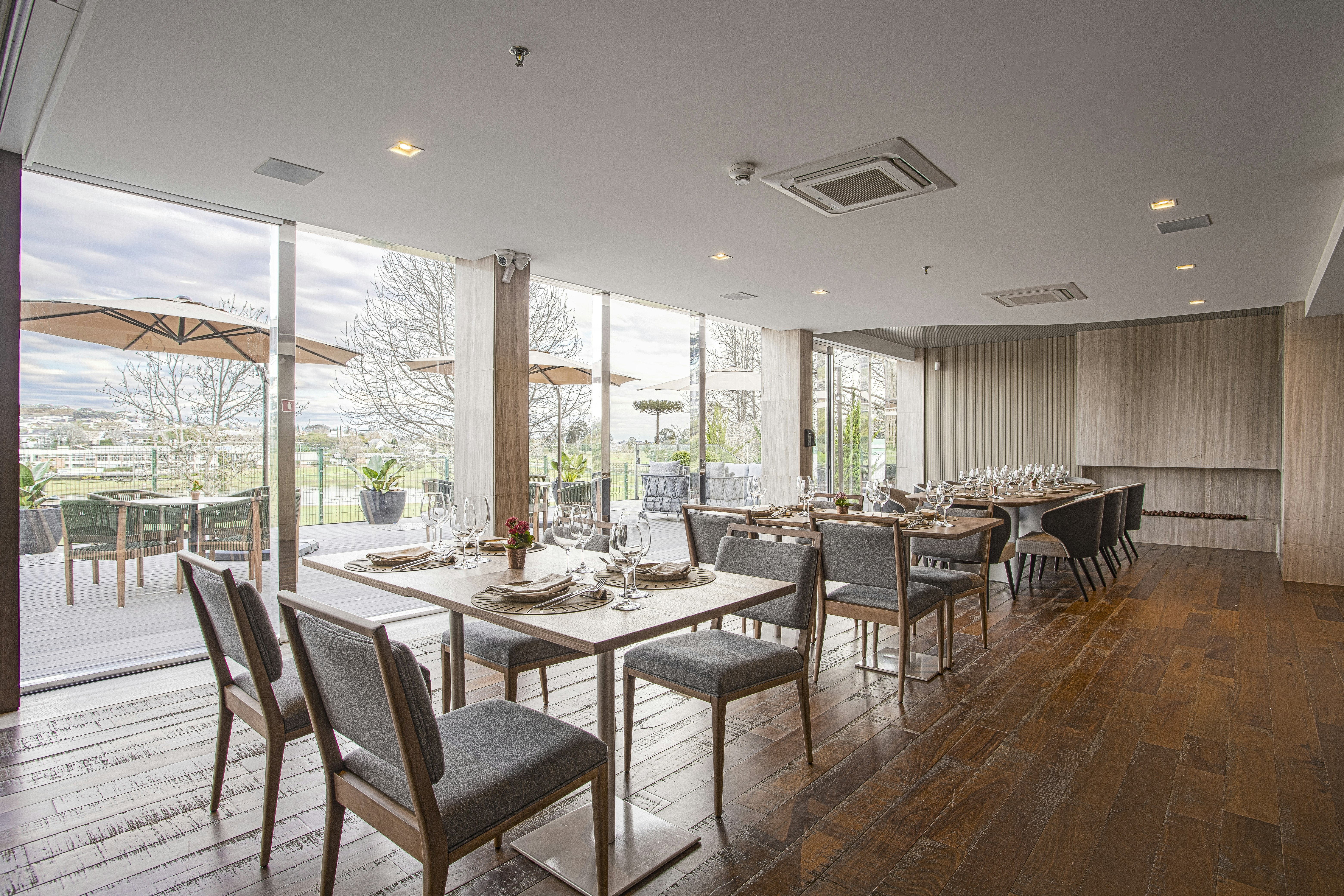 Suryaa Hotel Pinhais, Curio Collection by Hilton 40/50