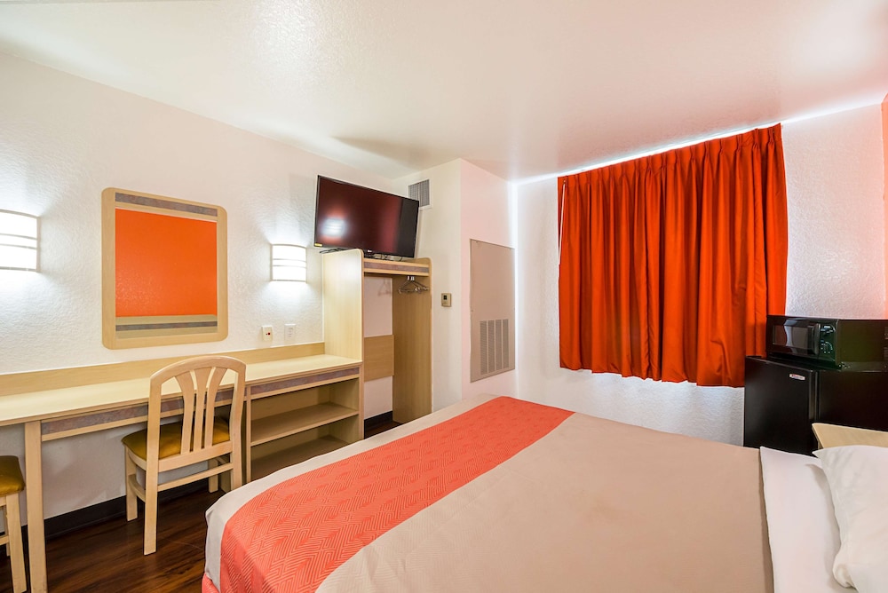 Motel6 San Antonio, TX - Sea World North 26/60