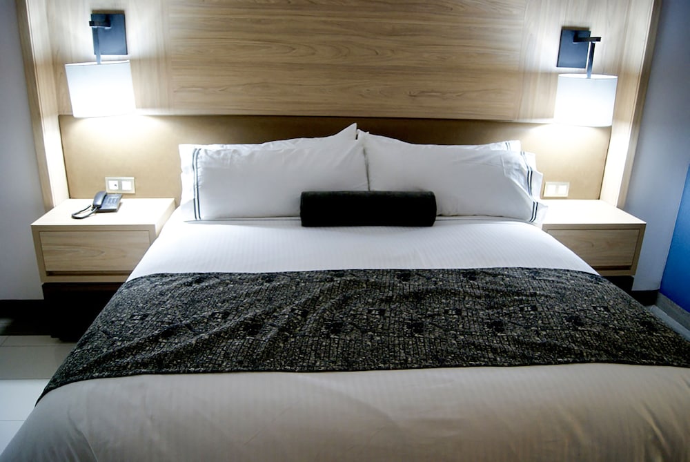 Hotel Real Maestranza 16/69