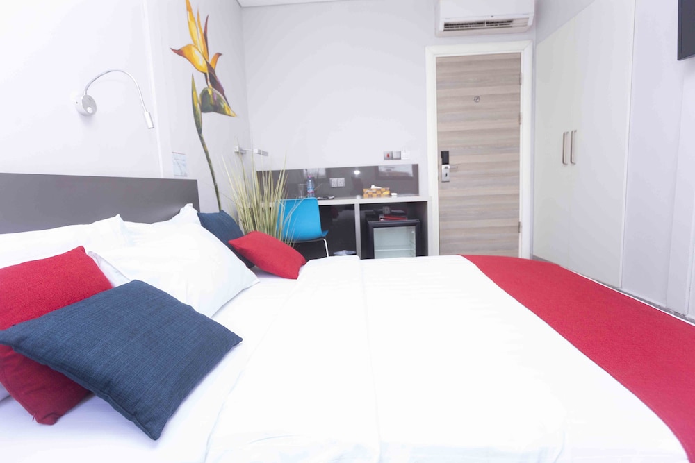 Urbano Hotel 18/50
