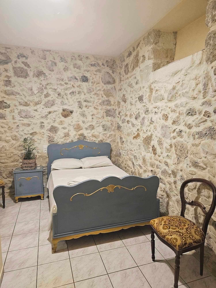 Hariklia Rent Rooms 9/36