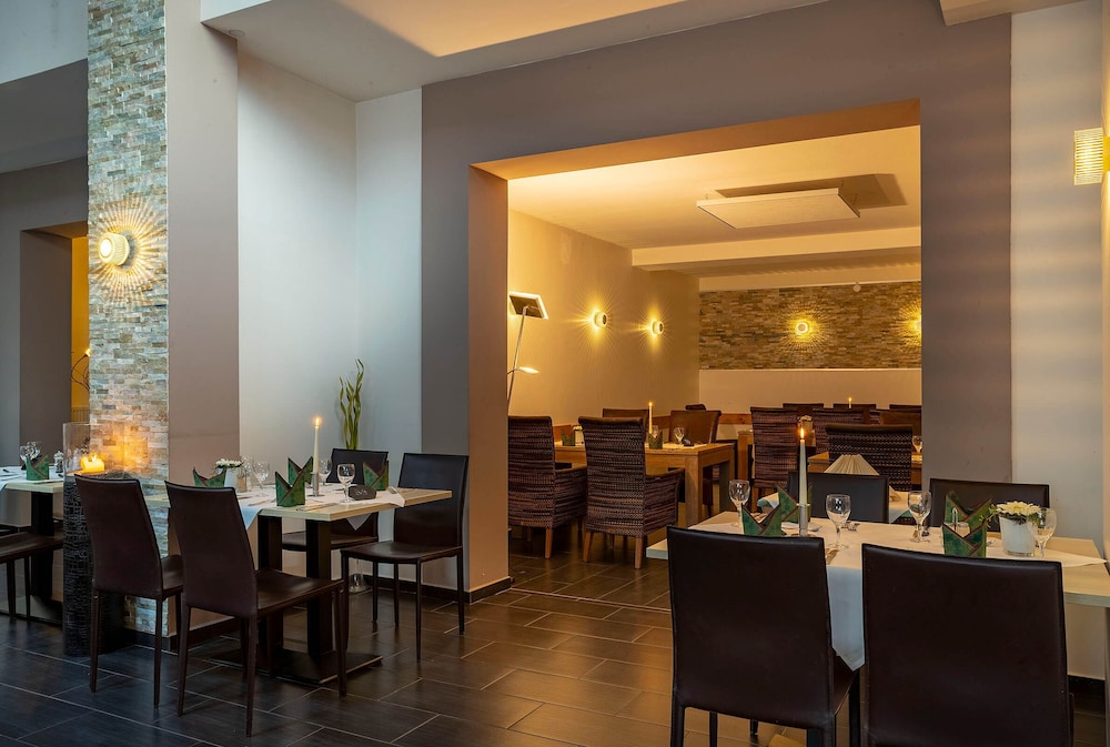 Aqualux Wellness And Tagungshotel 49/63