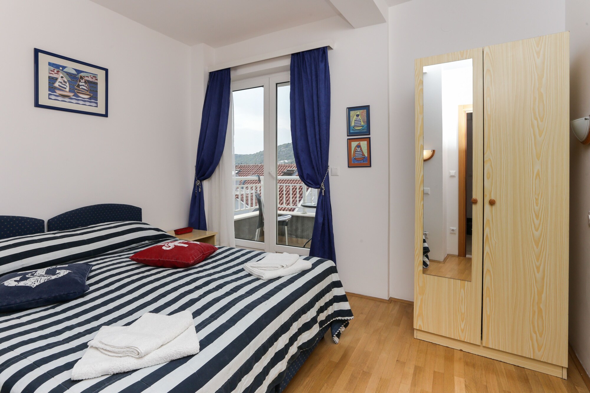 1 BEDROOM, APARTMENT, CITY VIEW, BALCONY