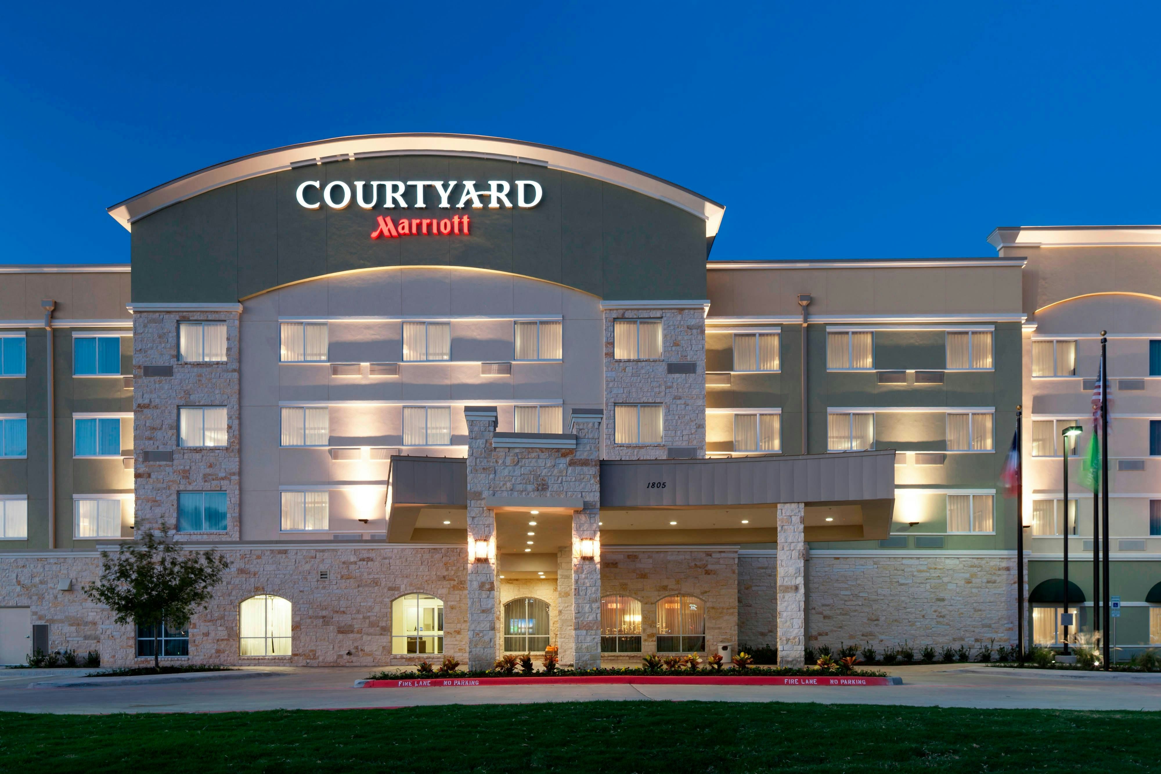 COURTYARD DALLAS PLANO/RICHARDSON 2/18