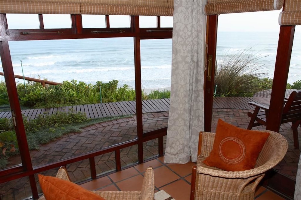 Dolphin Dunes Guest House 9/19