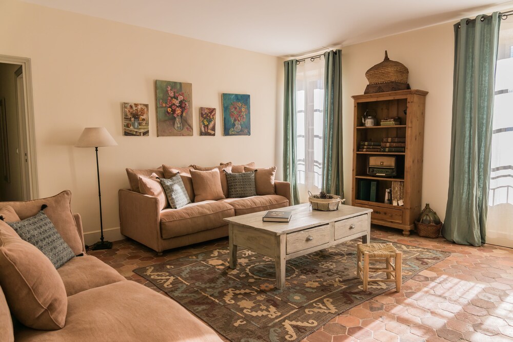 Chateau Saint Roux 35/58