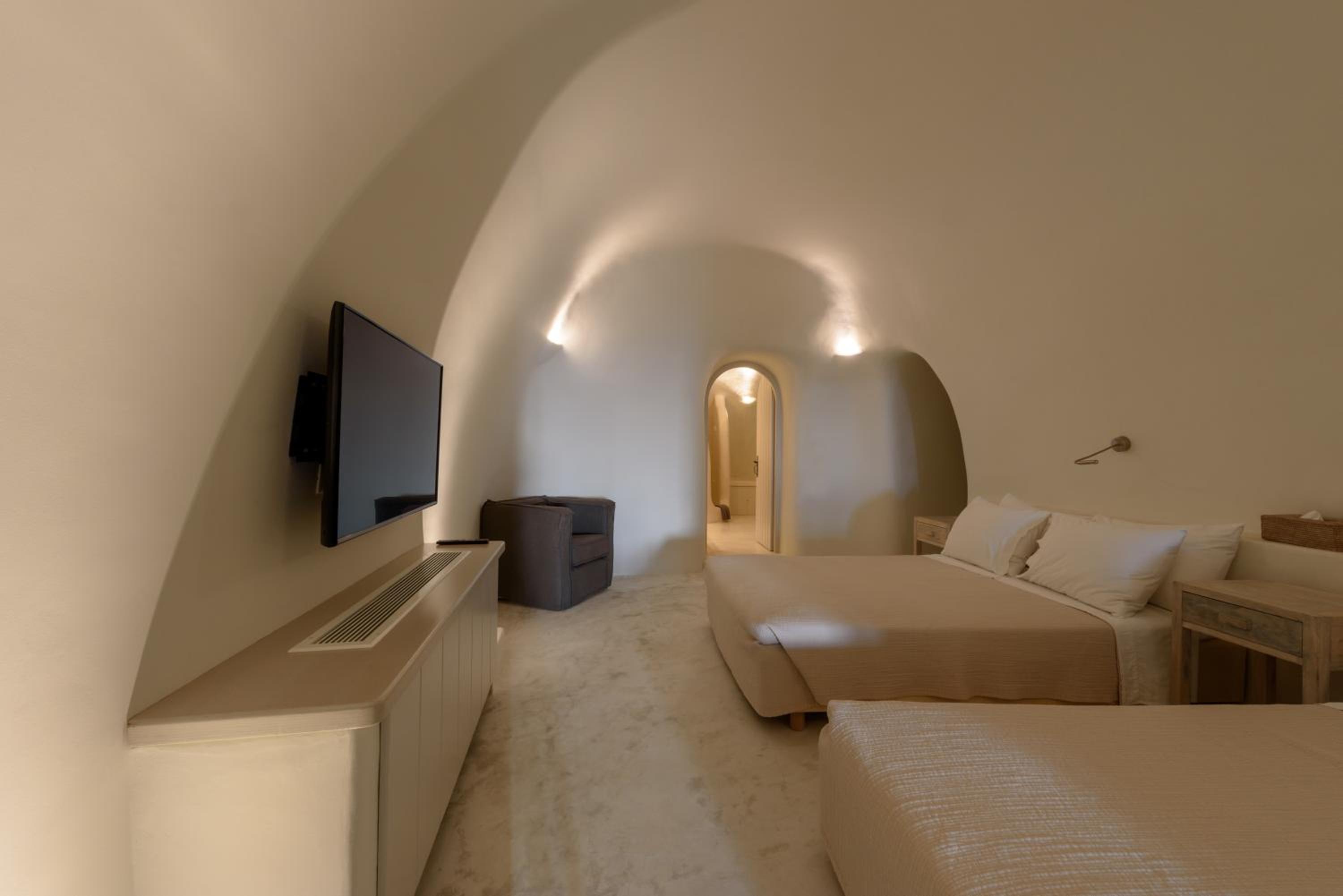 Interior, Honeymoon, Kapari, Suite, Outdoor Jetted Tub