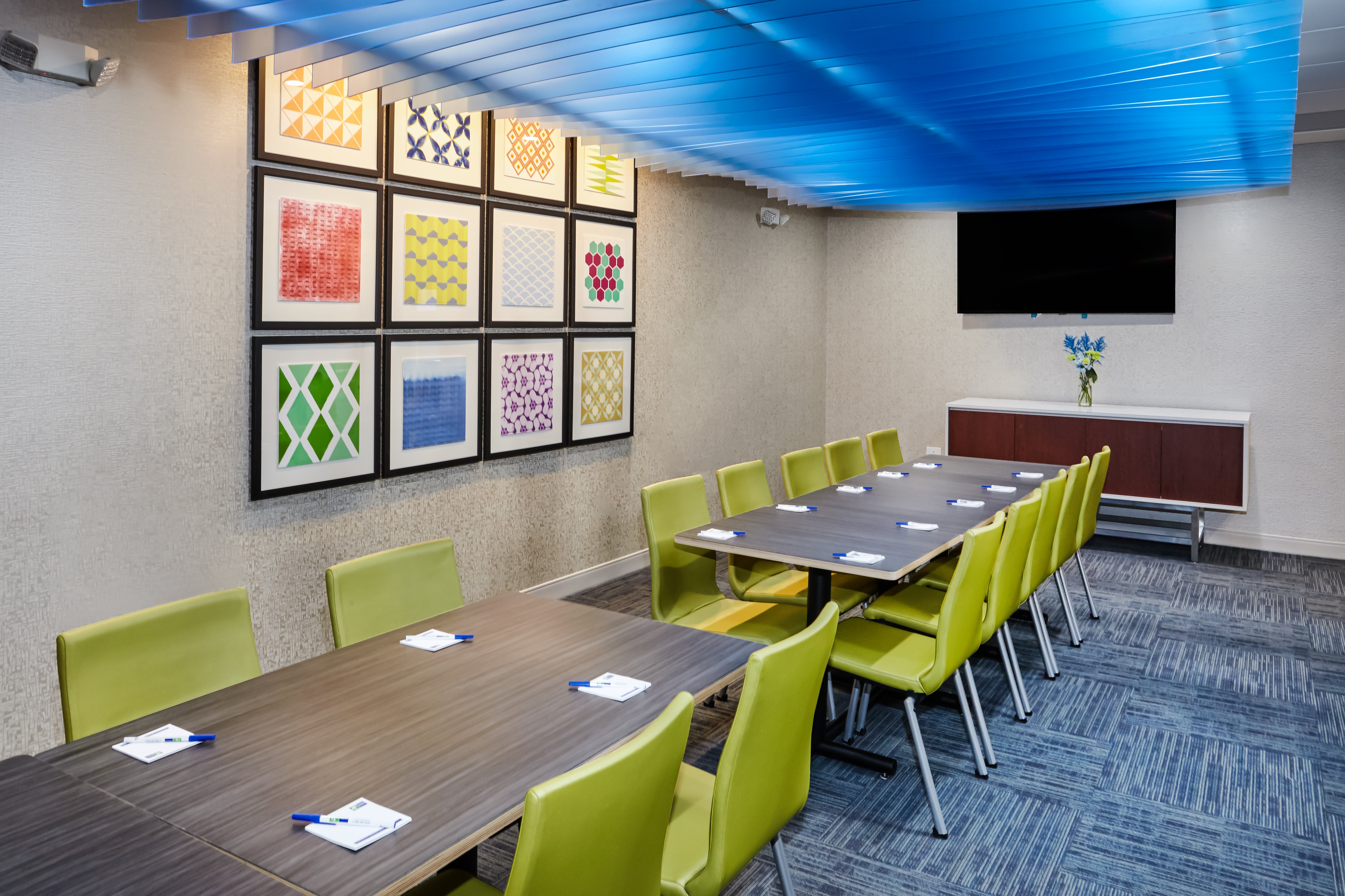 Holiday Inn Express And Suites Chicago North Shore Niles 50/57