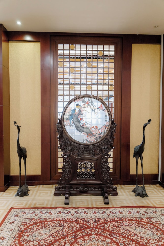 Beijing Palace Soluxe Hotel Astana 30/50