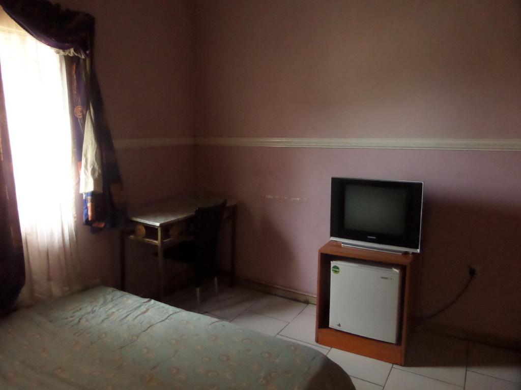 Aneio Hotel 13/16