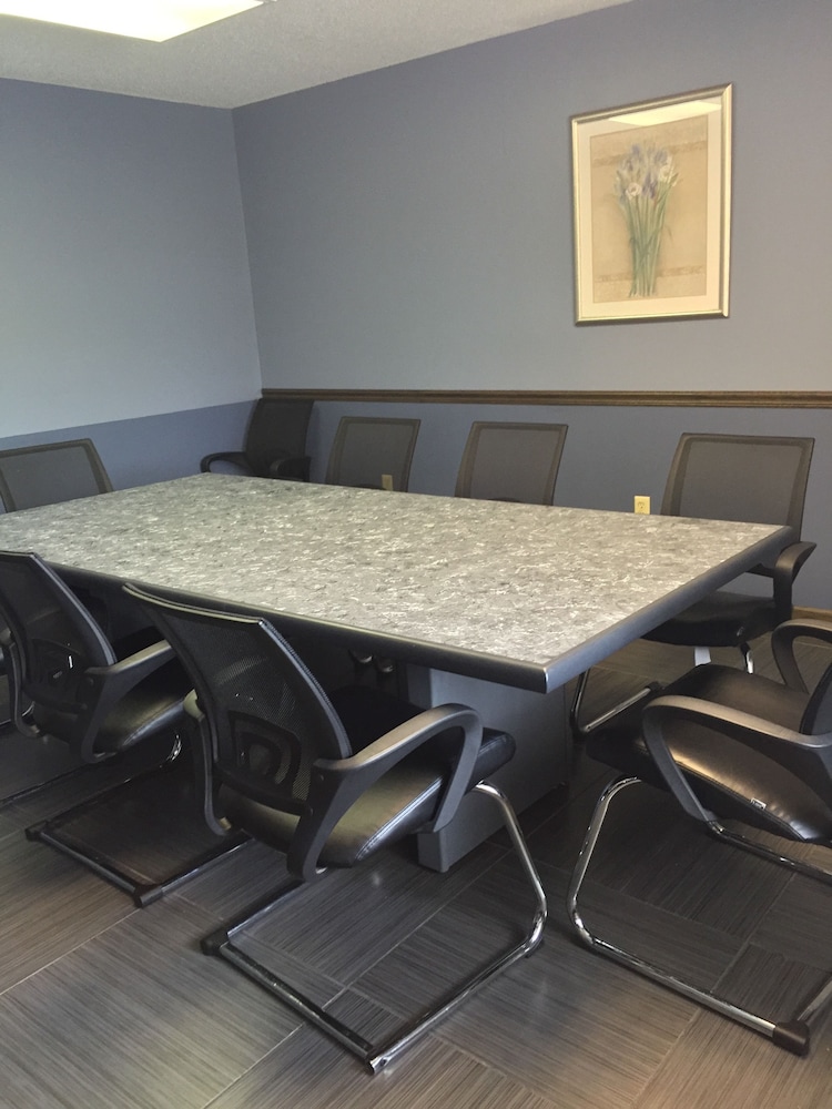Quality Inn Elgin I-90 37/41