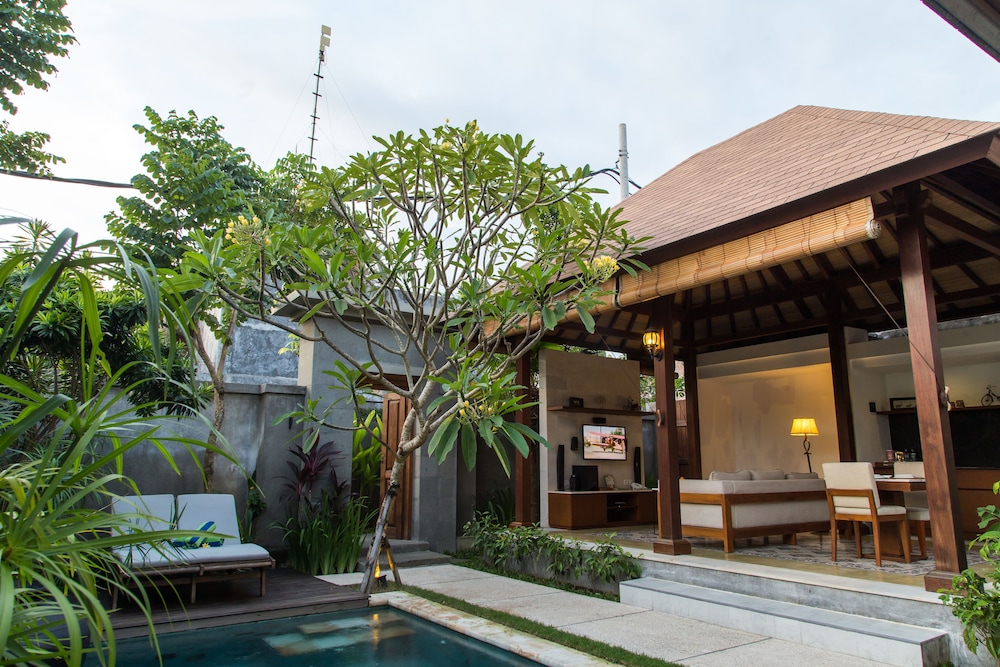 The Astari Villa And Residence 6/67