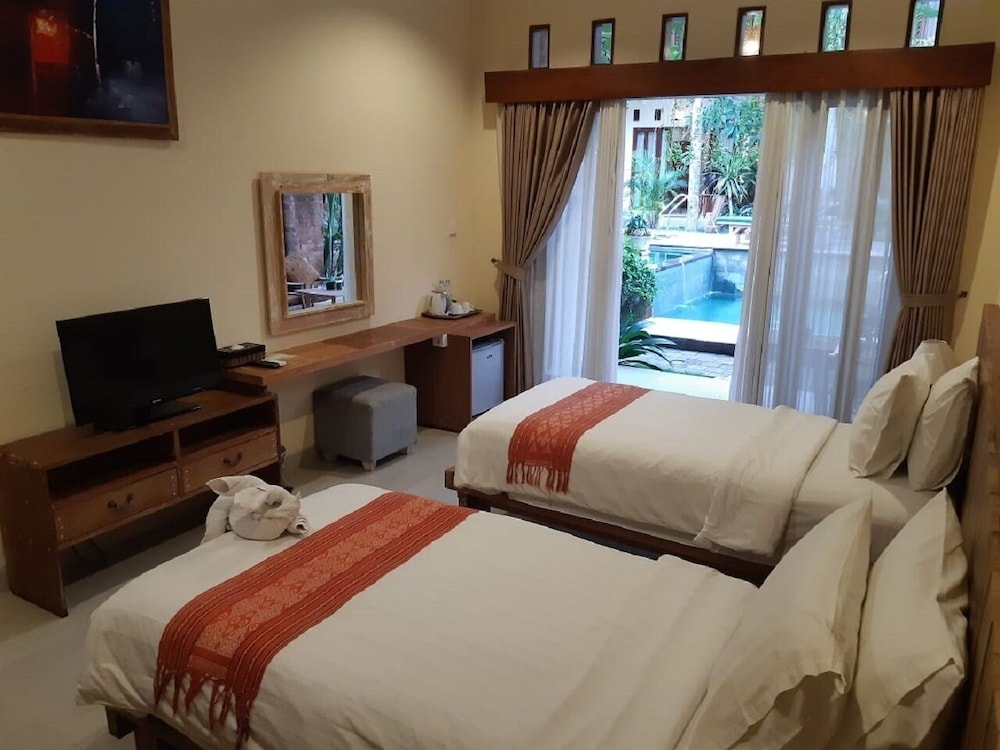 Mina Pelasa Hotel and Resto 36/61