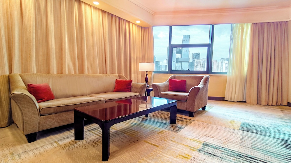Holiday Inn Donghua 33/49