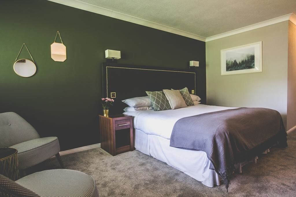 Olive, King Bed