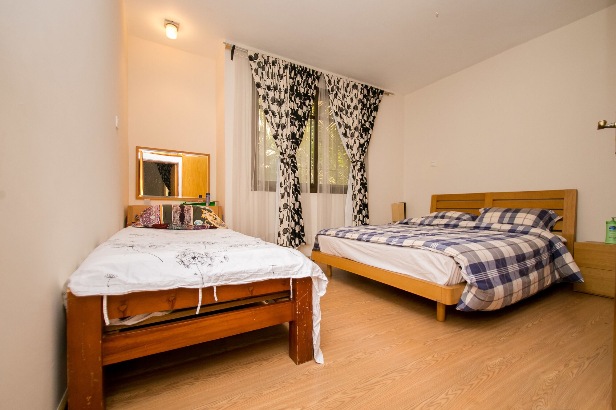 2 BEDROOMS, EXECUTIVE, APARTMENT