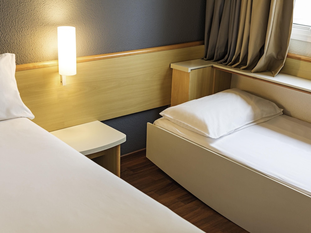 Ibis Santo Andre 19/36