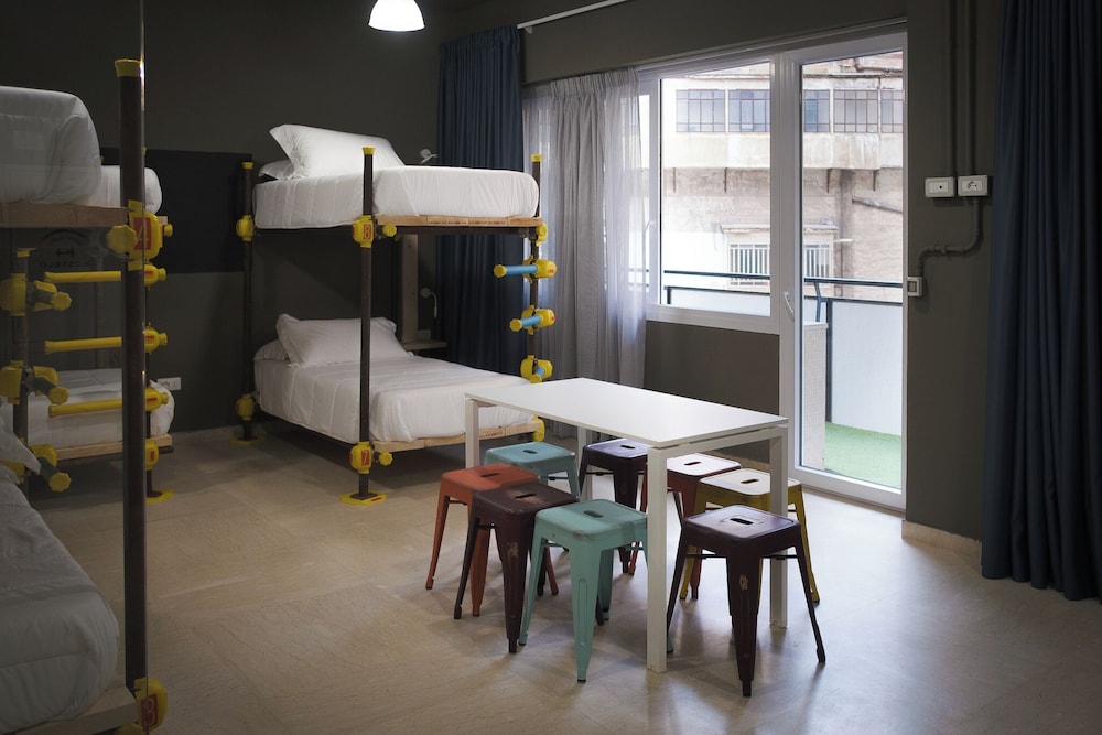 Hostelo Luxury Hostel 44/64