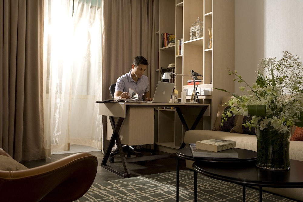 Fraser Suites Singapore 50/54