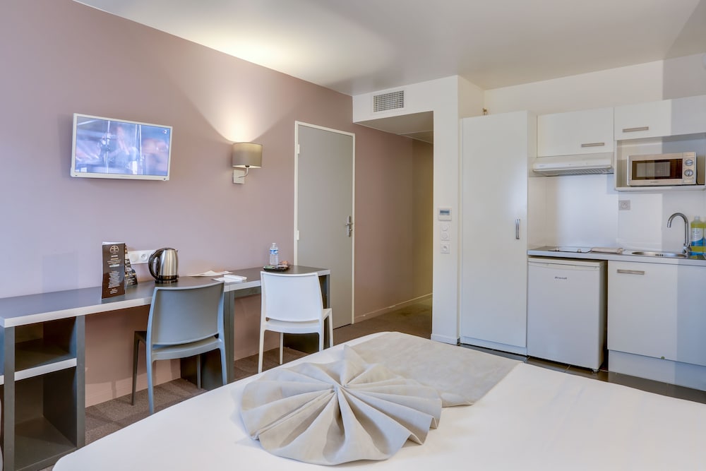 All Suites Appart Hôtel Orly Rungis 25/55