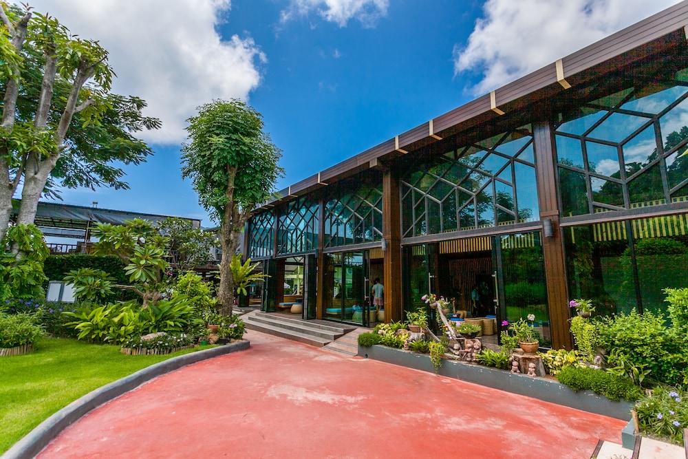 Chaokoh Phiphi Hotel Resort 5/50