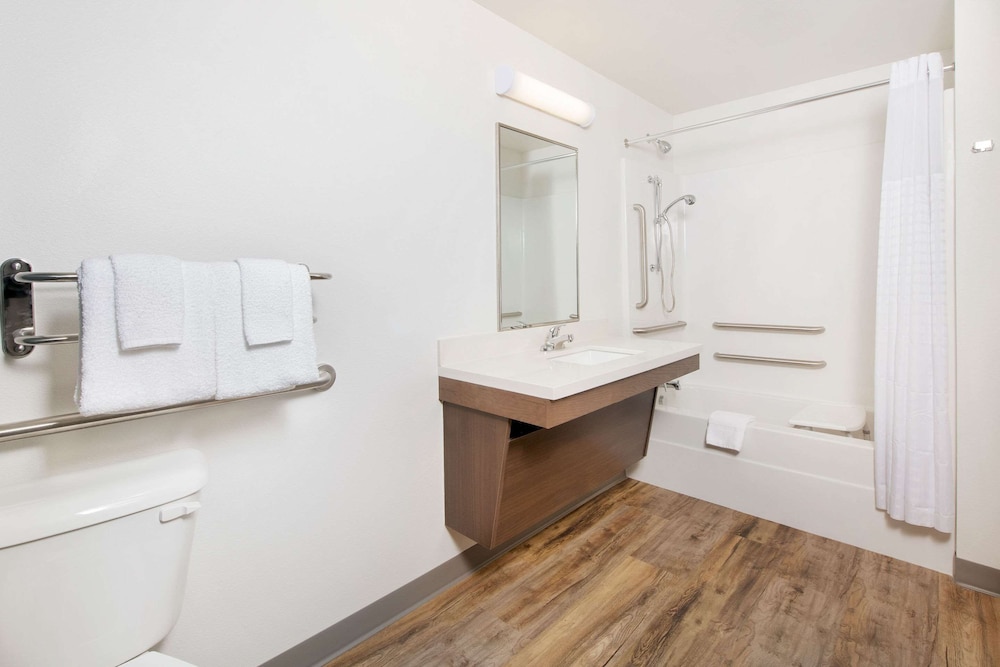 WoodSpring Suites Savannah Pooler 8/28